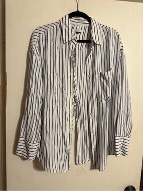 American Eagle Outfitters White Shirt with Blue Stripes